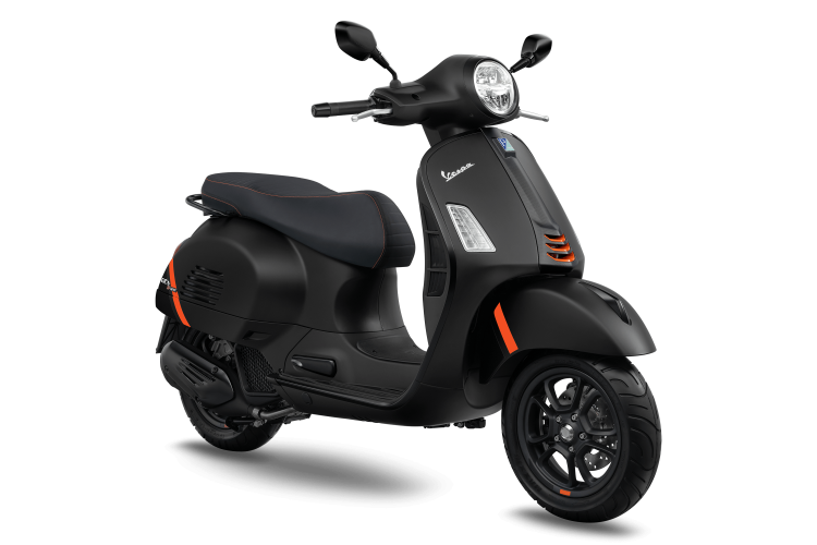 Vespa GTS Super Sport 300: Price, Consumption, Colors