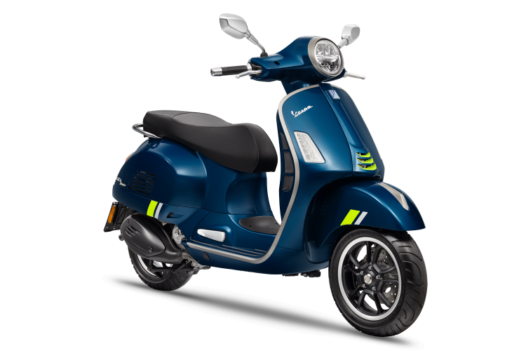 Vespa GTS Super Tech 300: Price, Consumption, Colors