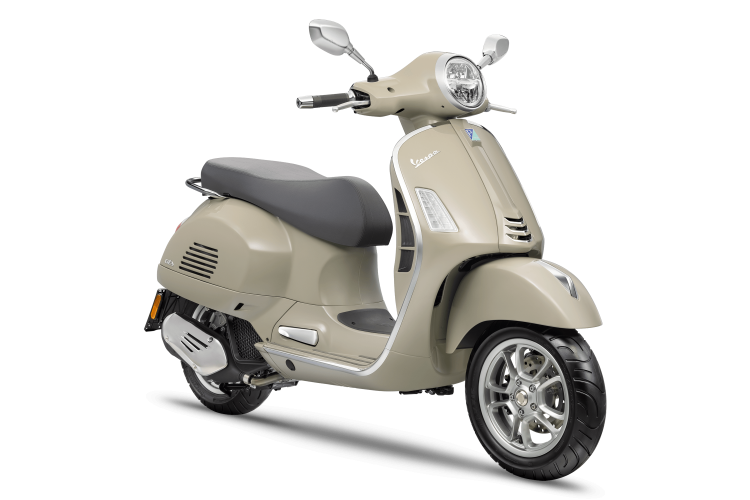 Vespa GTS Classic 150：価格、燃費、カラー